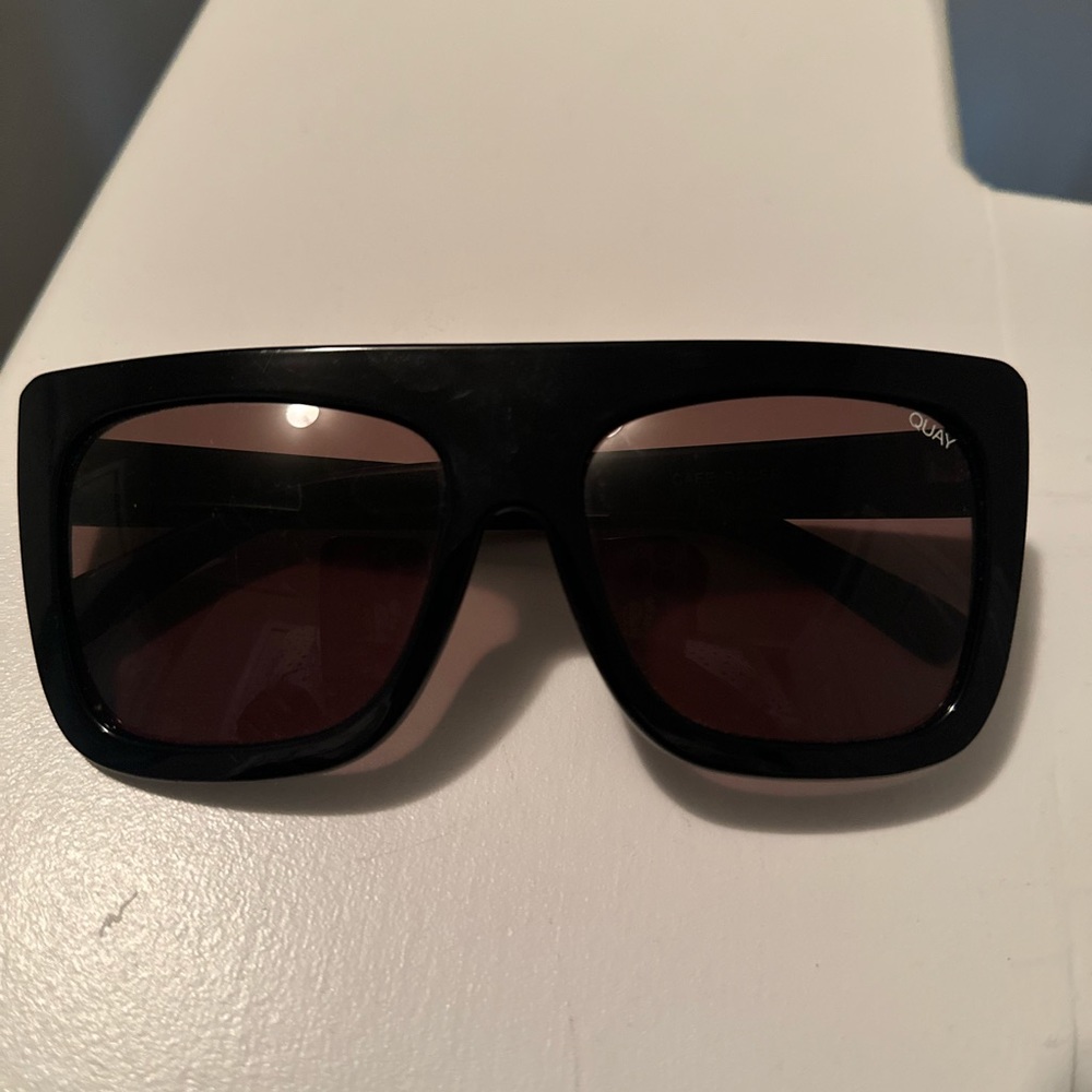 Quay Sunglasses 🤎